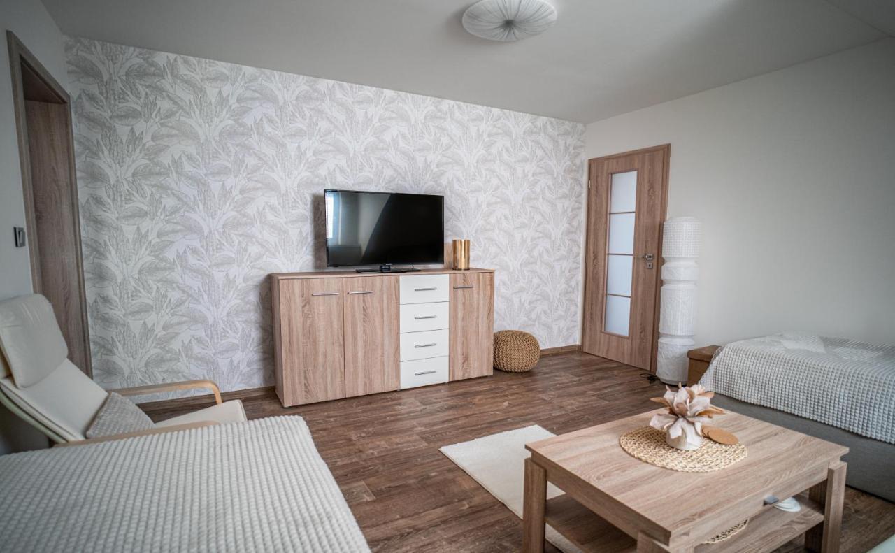 Apartmanovy Dum Sklipek Trutnov Exterior photo